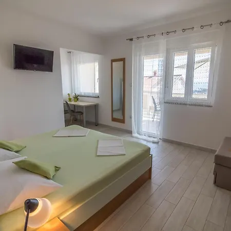 Katarina Apartment *