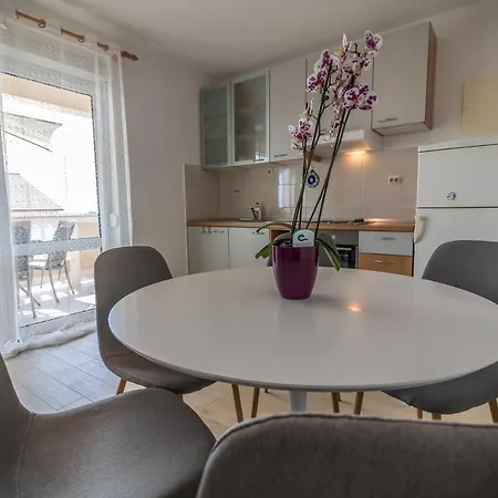 Katarina Apartament Rab Town