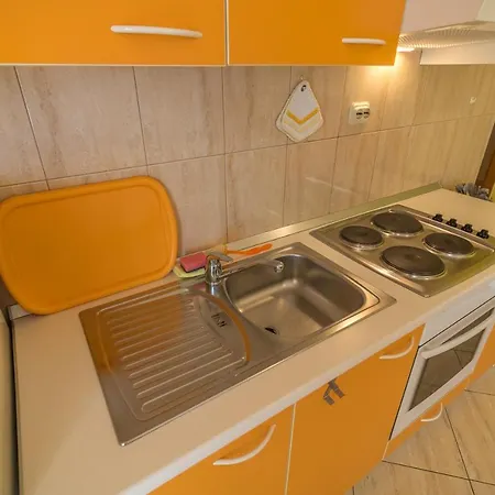 Katarina Apartament Rab Town